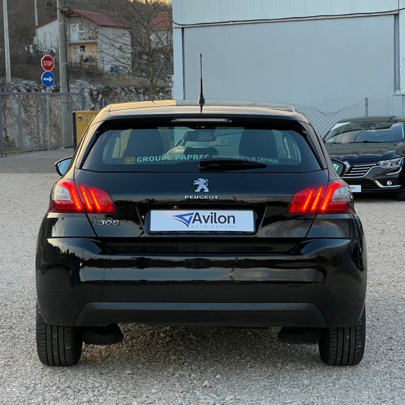 Peugeot – 308