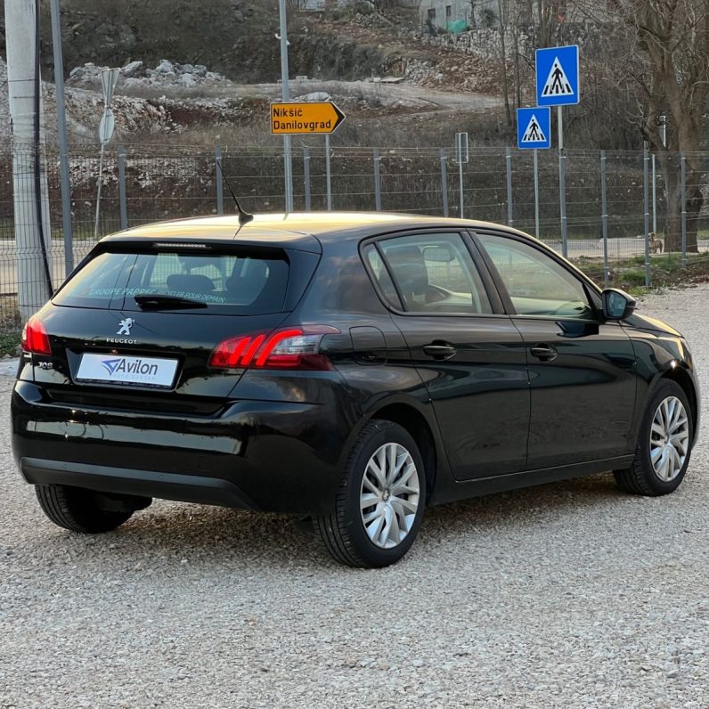 Peugeot – 308